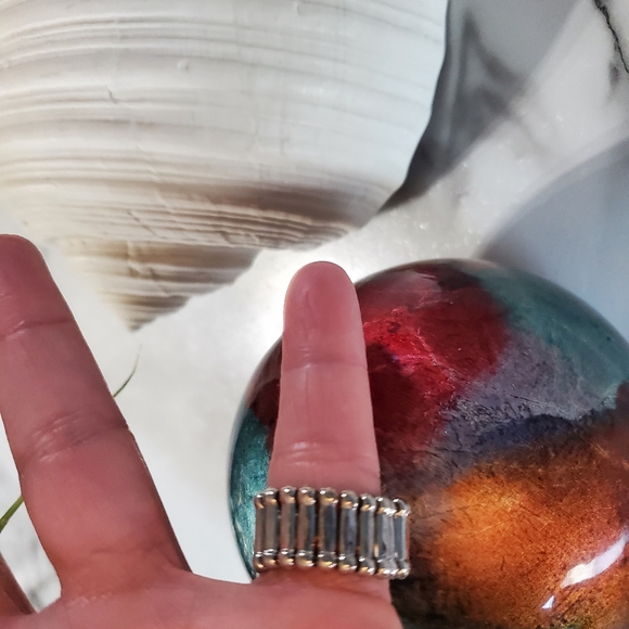 Silver Tone & Rhinestone Jewels Stretch Band Ring 💥3 for $24💥 - Picture 10 of 13